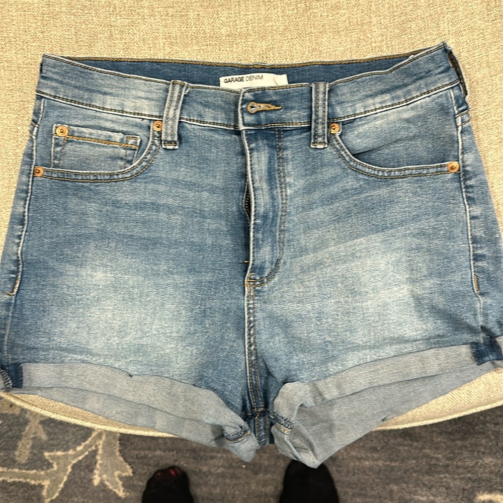 Barely worn Jean shorts